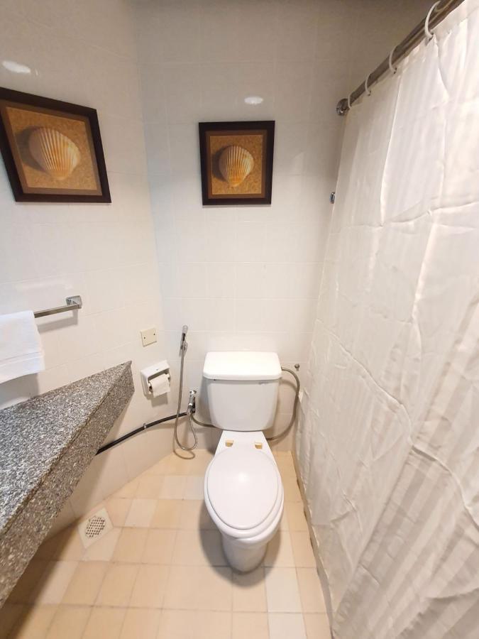 Seaview Deluxe Studio Couples Room S Tanjung Bungah (Penang) Exterior foto