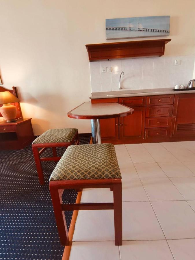Seaview Deluxe Studio Couples Room S Tanjung Bungah (Penang) Exterior foto