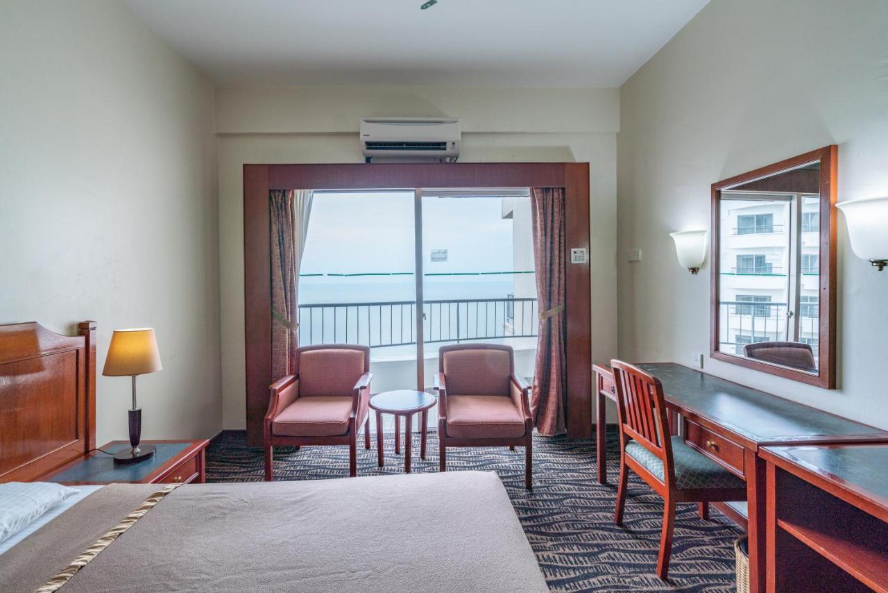 Seaview Deluxe Studio Couples Room S Tanjung Bungah (Penang) Exterior foto