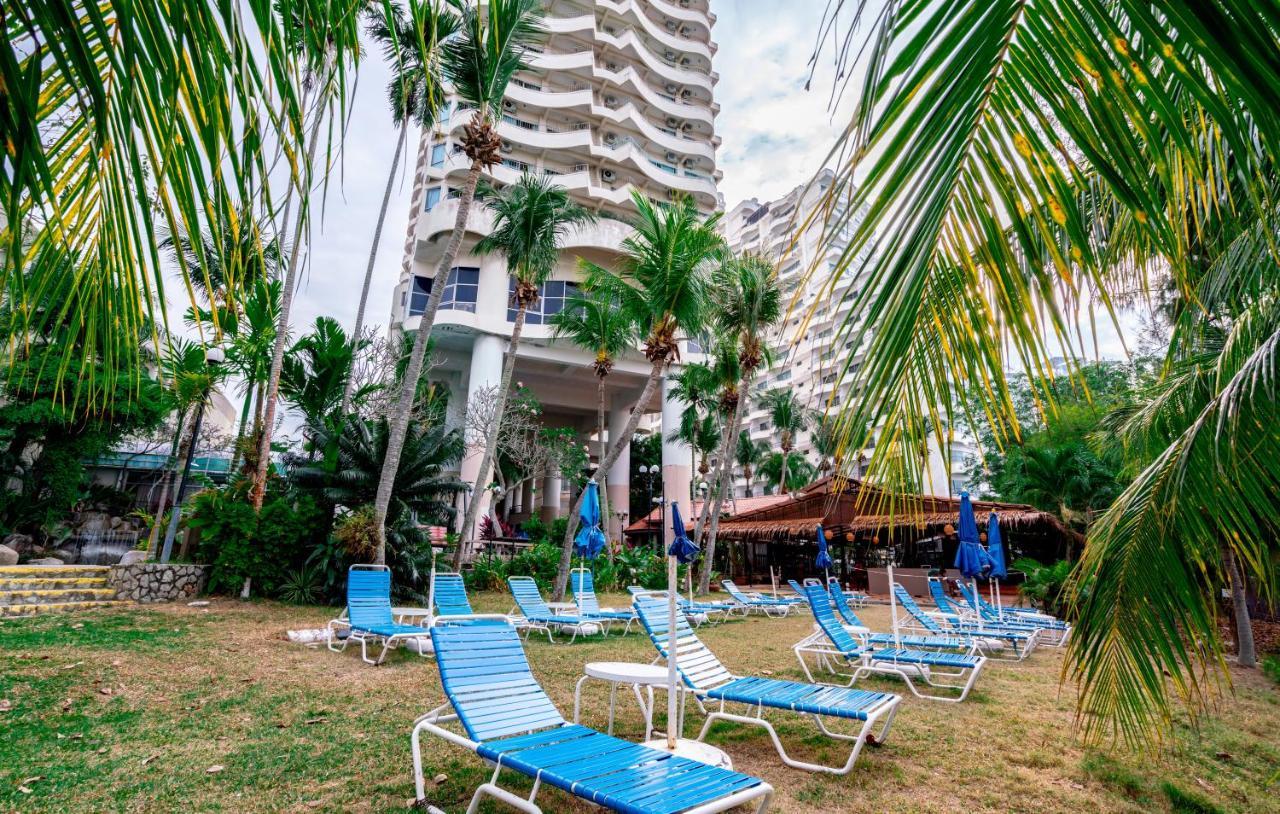Seaview Deluxe Studio Couples Room S Tanjung Bungah (Penang) Exterior foto