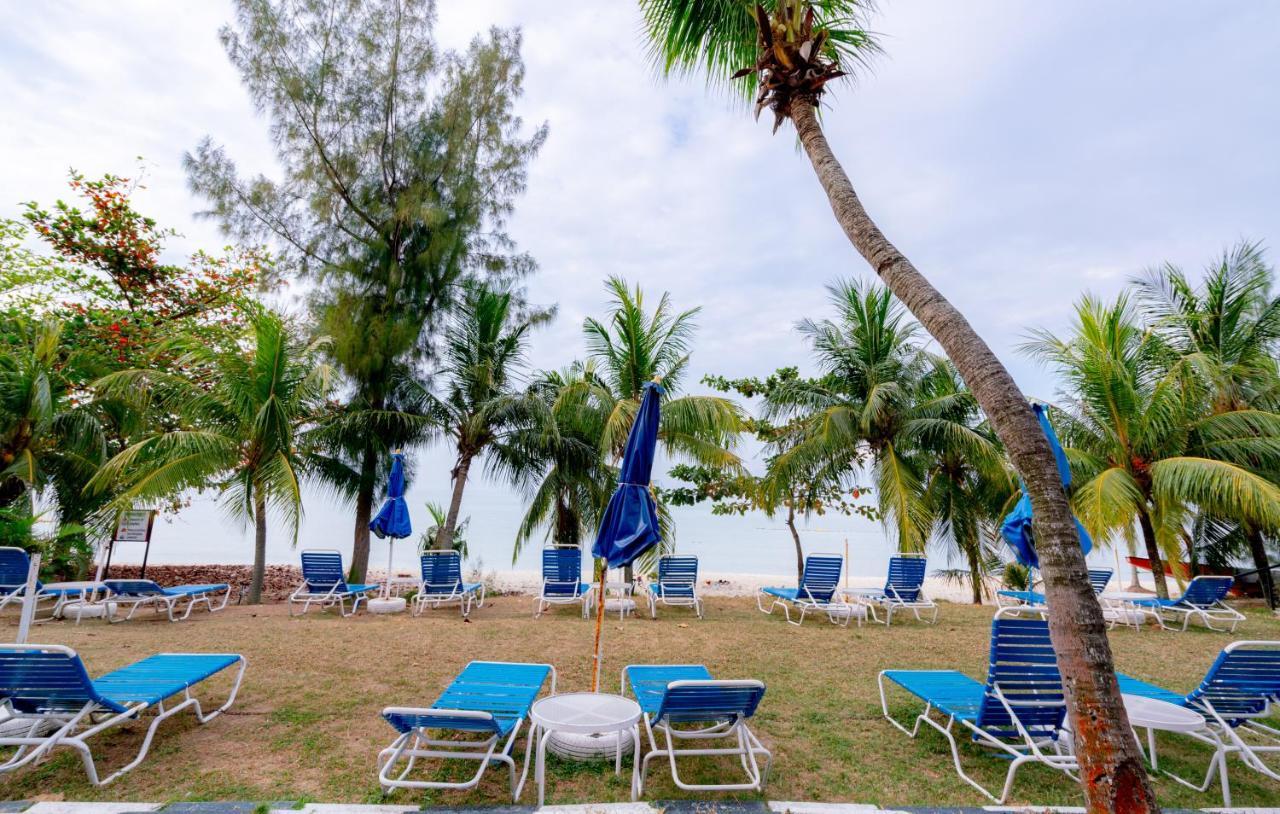 Seaview Deluxe Studio Couples Room S Tanjung Bungah (Penang) Exterior foto